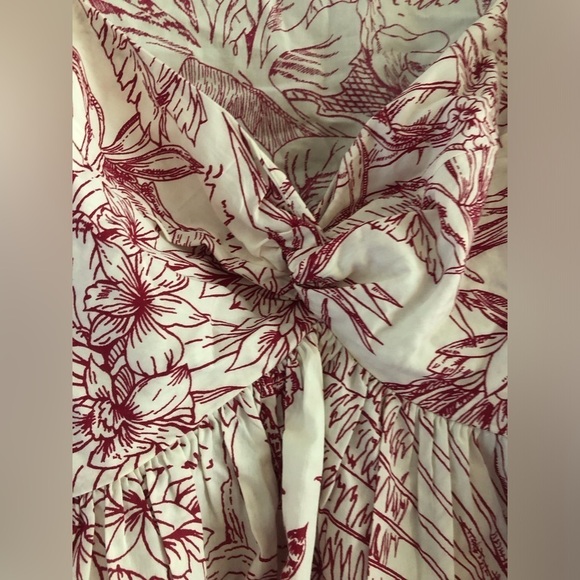 Express Printed Off The Shoulder Twist Front Peplum Top size Small - Picture 12 of 15